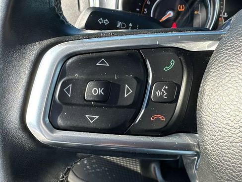 Used 2019 Jeep Wrangler Unlimited Sahara image 27