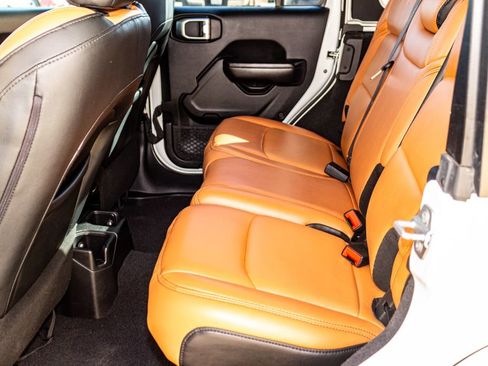 Used 2018 Jeep Wrangler Unlimited Sport S image 26