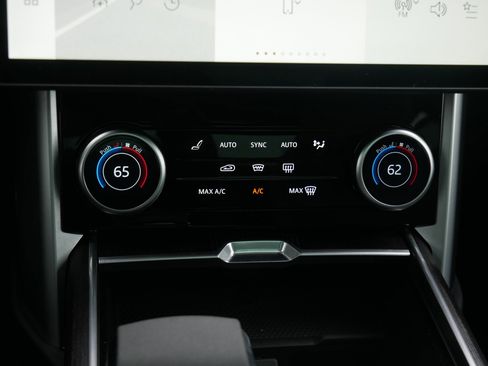 Used 2023 Land Rover Range Rover First Edition image 30