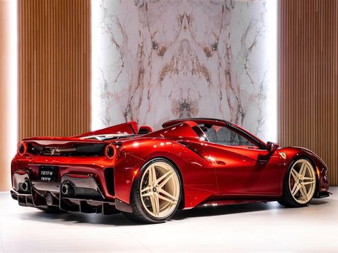 Used 2020 Ferrari 488 Pista Spider RWD image 4