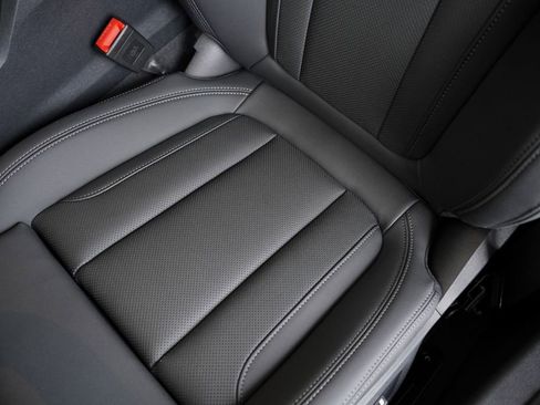 New 2026 BMW 330i Sedan w/ M Sport Package image 12