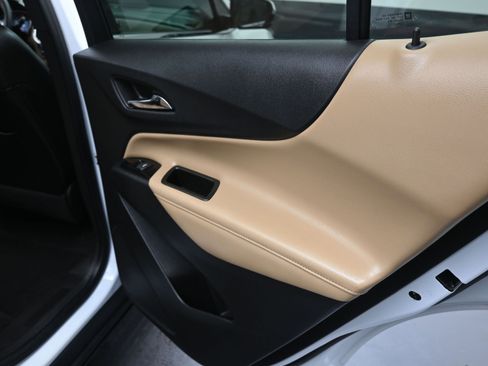 Used 2023 Chevrolet Equinox Premier image 25