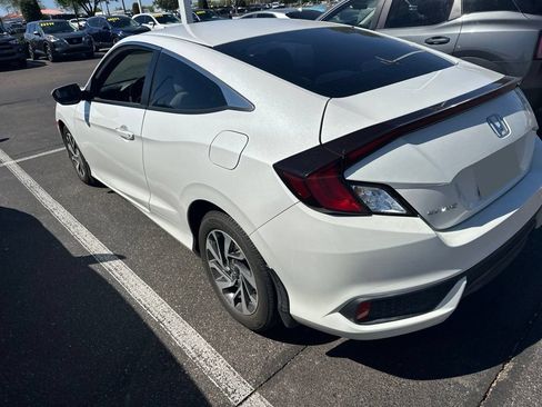 Used 2019 Honda Civic LX image 4