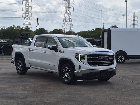 Used 2026 GMC Sierra 1500 SLT RWD image 3