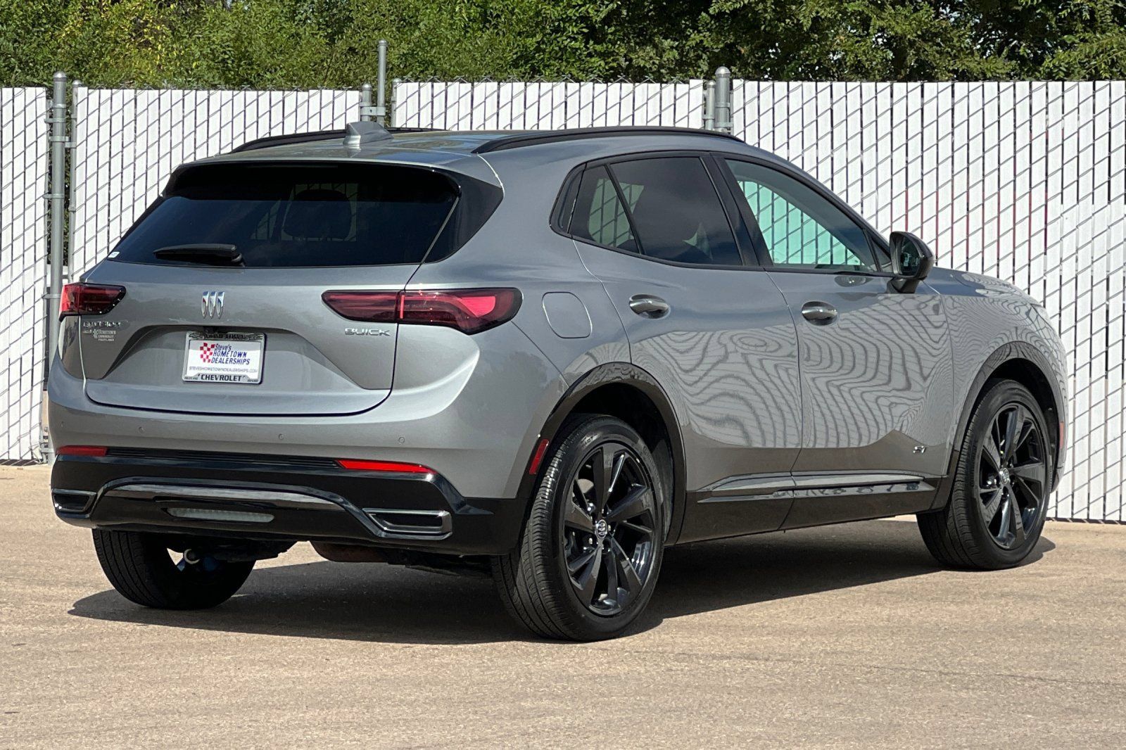 Used 2025 Buick Envision Sport Touring AWD/4WD image 4