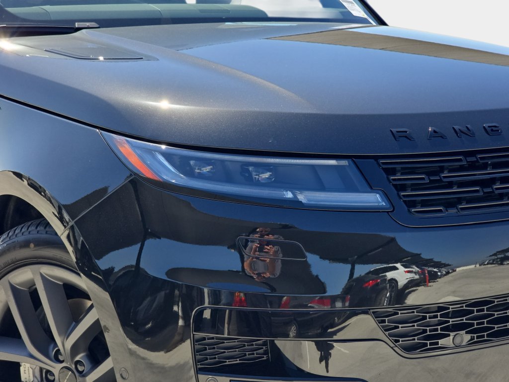 New 2027 Land Rover Range Rover Sport SE AWD/4WD image 33