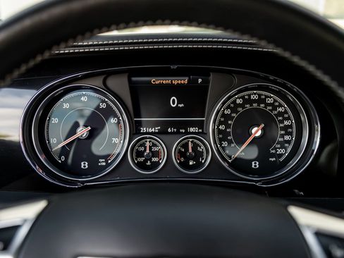 Used 2016 Bentley Continental GT image 22