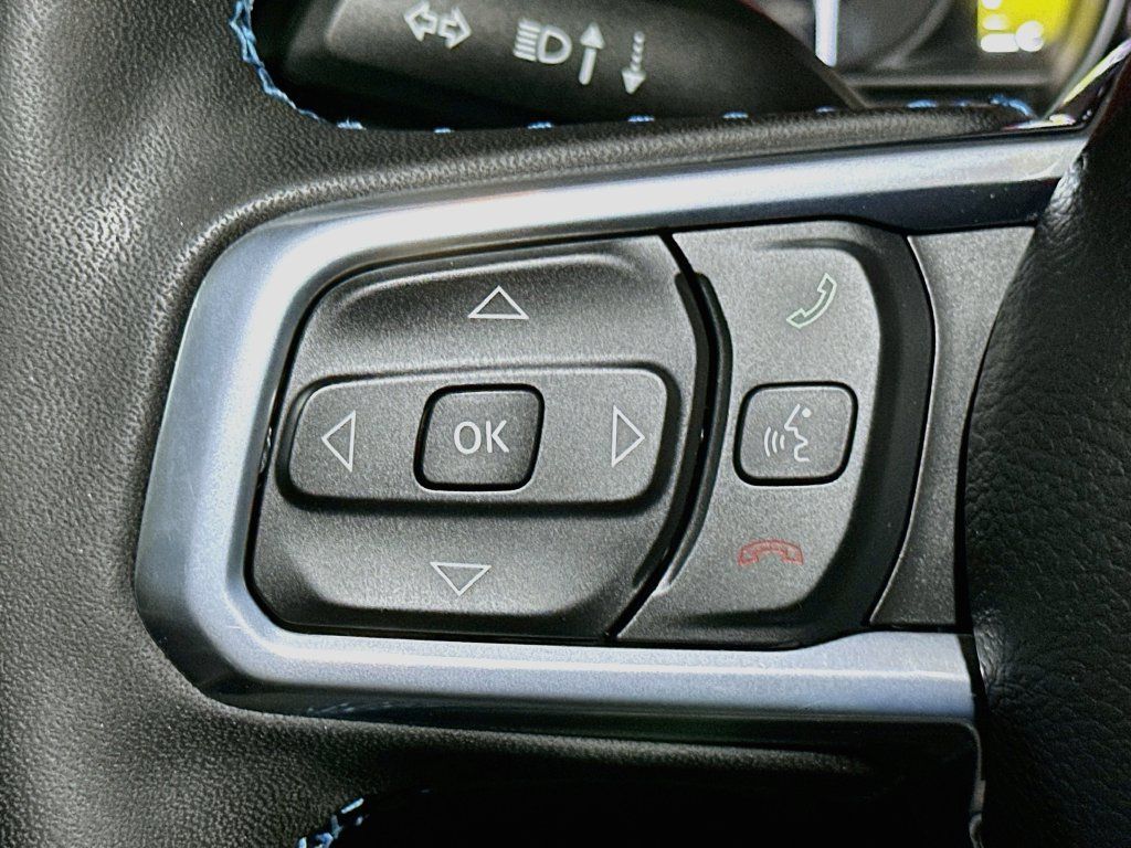 Used 2023 Jeep Wrangler Unlimited Rubicon 4xe w/ Cold Weather Group AWD/4WD image 31