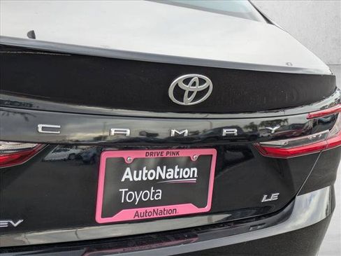 Used 2025 Toyota Camry LE image 29