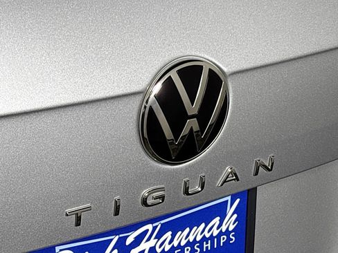Certified 2022 Volkswagen Tiguan SE image 24