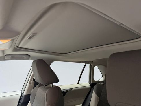 Used 2019 Toyota RAV4 XLE image 15