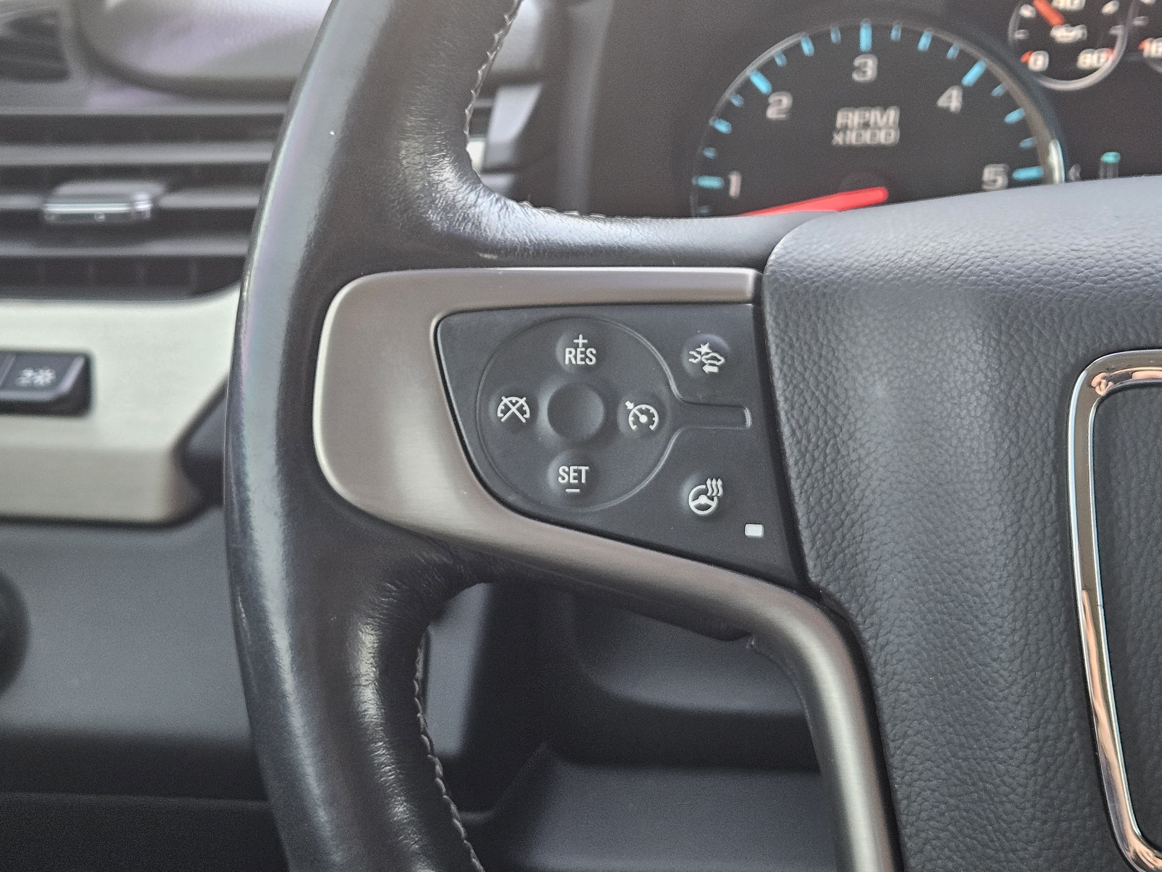 Used 2018 GMC Yukon XL Denali RWD image 27