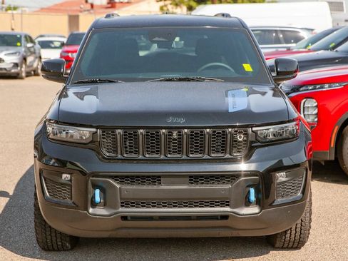 Used 2023 Jeep Grand Cherokee Trailhawk w/ Advanced Protech Group II AWD/4WD image 3