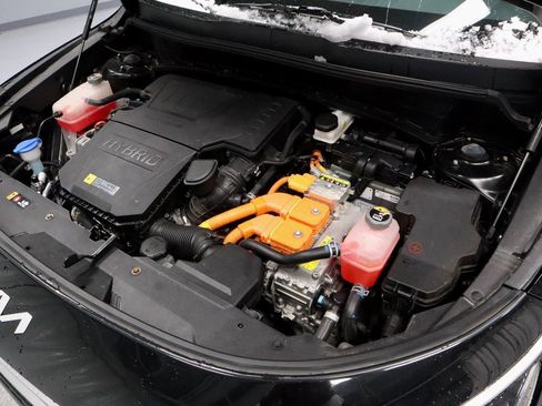 Used 2023 Kia Niro EX image 19