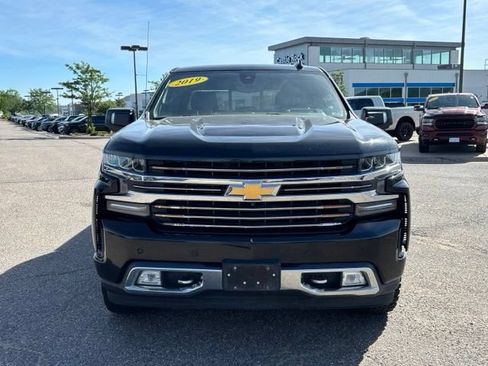 Used 2019 Chevrolet Silverado 1500 High Country w/ Technology Package AWD/4WD image 10