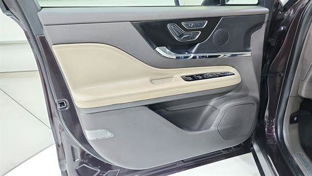 Used 2023 Lincoln Corsair FWD image 20