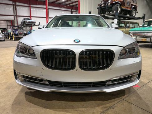 Used 2013 BMW 750Li xDrive AWD/4WD image 13