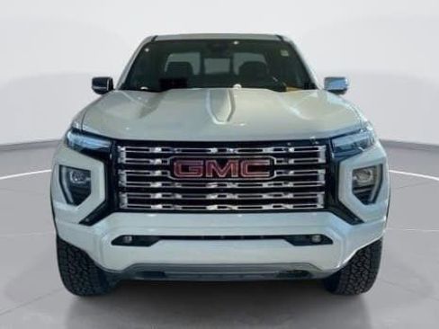Certified 2024 GMC Canyon Denali AWD/4WD image 9