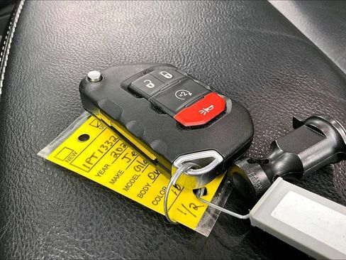 Used 2020 Jeep Gladiator Overland AWD/4WD image 11