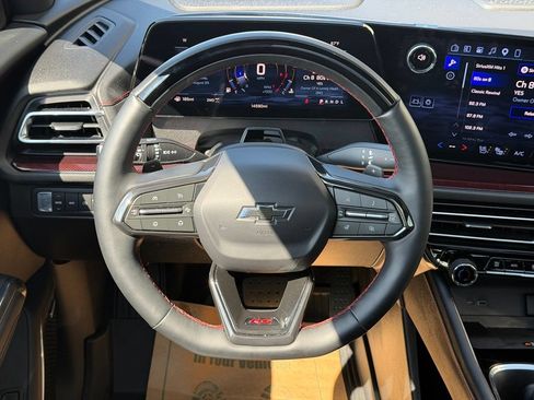 Used 2026 Chevrolet Traverse RS w/ LPO, Floor Liner Package AWD/4WD image 16