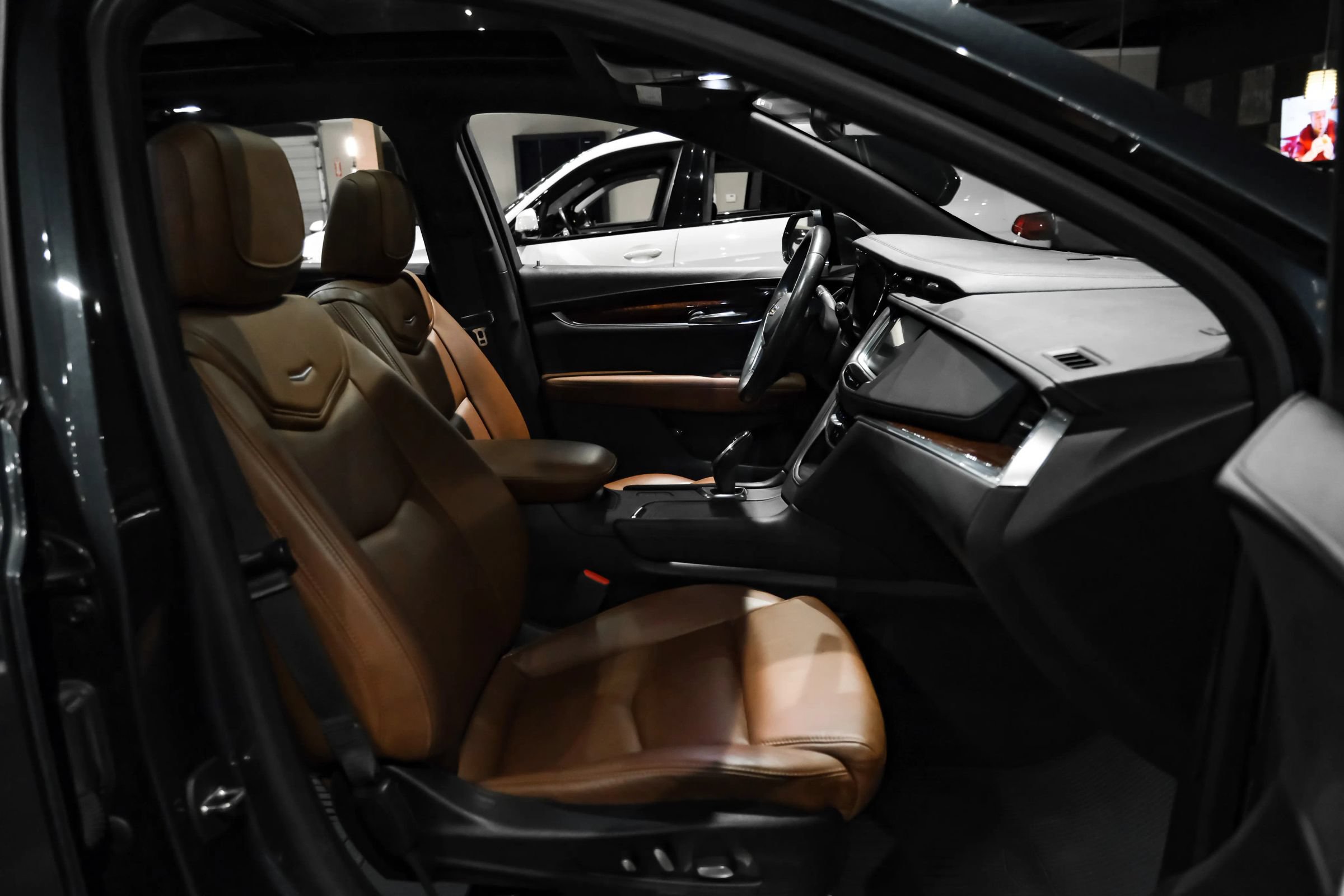Used 2019 Cadillac XT5 Premium Luxury FWD image 35