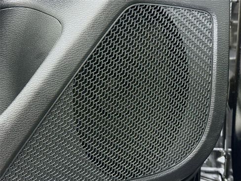 Used 2024 Mitsubishi Outlander SE image 20