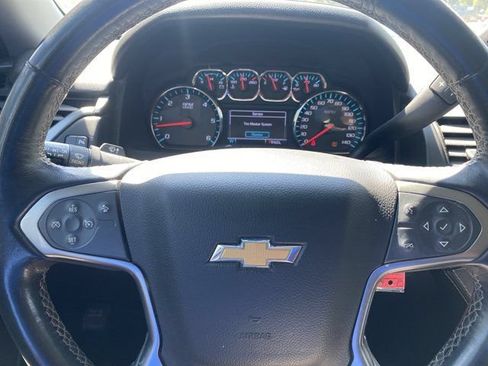 Used 2019 Chevrolet Tahoe LT w/ LT Midnight Edition AWD/4WD image 16