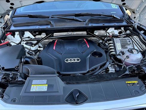 Used 2022 Audi SQ5 Premium w/ Convenience Package image 30