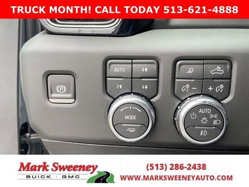 New 2026 GMC Sierra 2500 AT4 AWD/4WD image 17