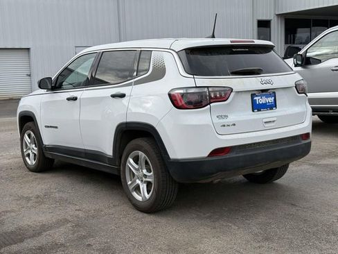 Used 2023 Jeep Compass Sport w/ Mopar Graphics Package image 4