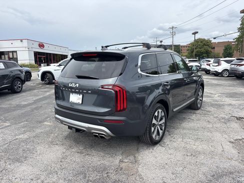 Used 2022 Kia Telluride EX w/ EX Premium Package FWD image 7