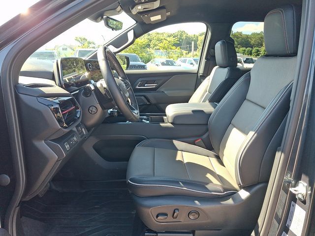 Used 2026 Chevrolet Silverado EV Trail Boss AWD/4WD image 2