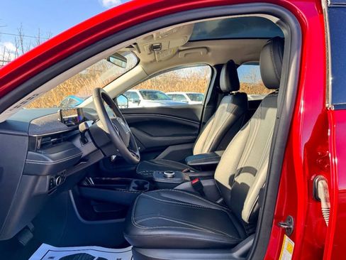 Used 2023 Ford Mustang Mach-E Premium image 25