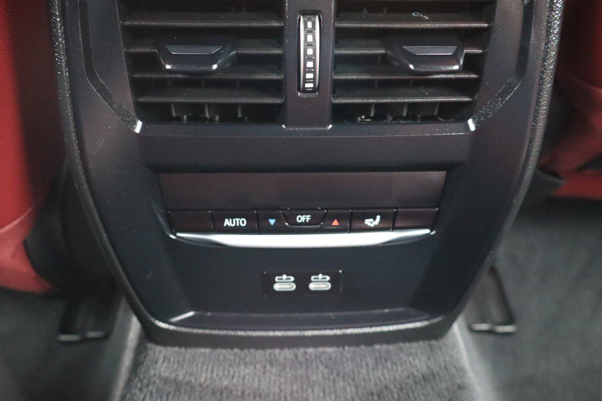 Used 2025 BMW i4 M50 AWD/4WD image 22