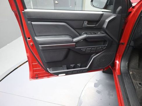 Used 2026 Toyota 4Runner SR5 AWD/4WD image 20
