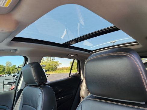 Used 2020 GMC Terrain SLT w/ Preferred Package image 24