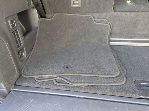 Used 2025 Ford Expedition Active image 30