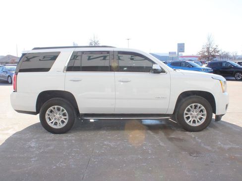 Used 2020 GMC Yukon SLT image 6