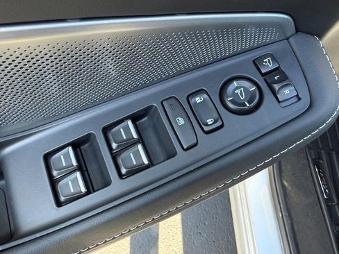 Certified 2025 Acura MDX w/ Technology Package image 10