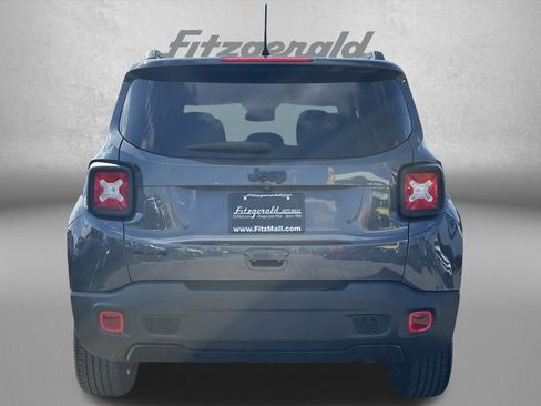 Used 2022 Jeep Renegade Altitude w/ Convenience Group AWD/4WD image 6