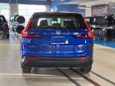 Used 2024 Honda CR-V LX image 5