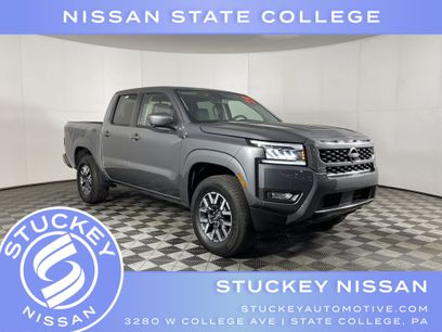 Used 2025 Nissan Frontier SL w/ Graphics Package