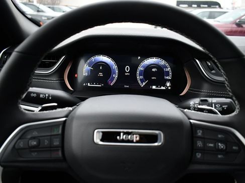New 2026 Jeep Grand Cherokee L 4WD image 14
