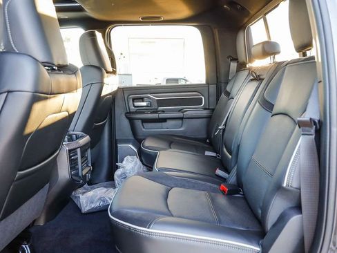 New 2026 RAM 2500 Laramie AWD/4WD image 23