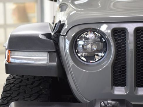 Used 2023 Jeep Wrangler Unlimited Sport AWD/4WD image 10
