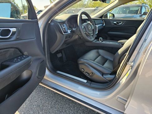 Used 2025 Volvo S60 B5 Core AWD/4WD image 19