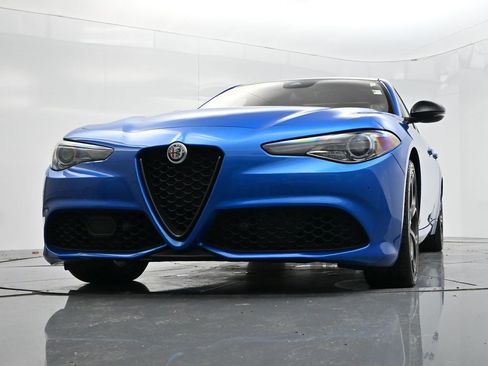 Used 2021 Alfa Romeo Giulia Ti Sport image 51