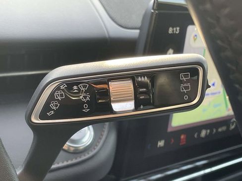 Used 2025 Lincoln Nautilus Reserve image 13