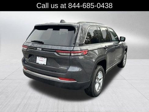 New 2025 Jeep Grand Cherokee Laredo image 5