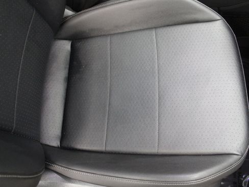 Used 2019 Volkswagen Tiguan SE image 31